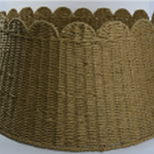 Paper string tree skirt with Scalloped Edge